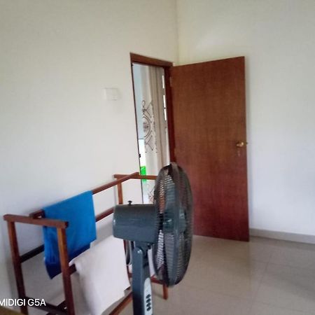 Galle Side Homestay エクステリア 写真
