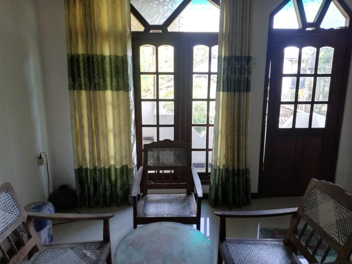 Galle Side Homestay エクステリア 写真