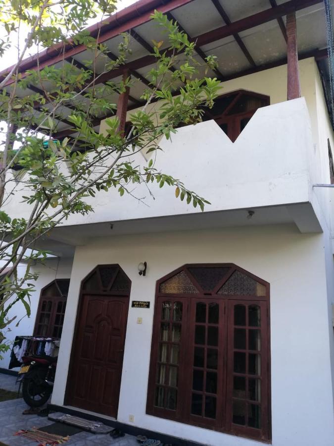 Galle Side Homestay エクステリア 写真