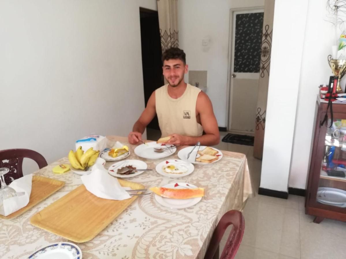 Galle Side Homestay エクステリア 写真